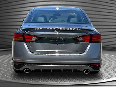 Used 2021 Nissan Altima 2.5 SR w/ SR Premium Package FWD image 5