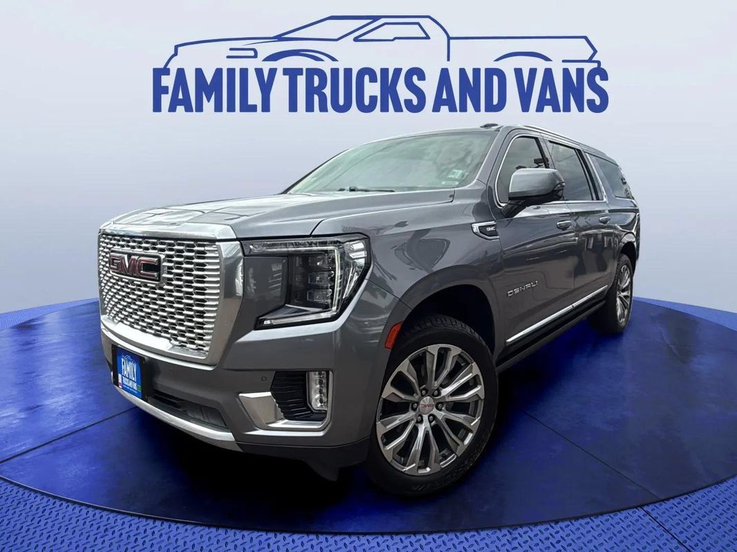 Used 2022 GMC Yukon XL Denali AWD/4WD image 1