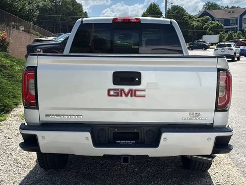 Used 2018 GMC Sierra 1500 Denali w/ Denali Ultimate Package AWD/4WD image 8