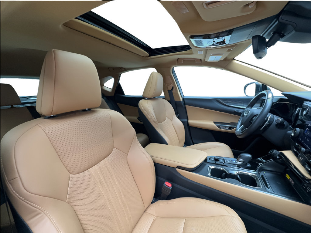 Used 2025 Lexus NX 250 FWD w/ Towing Package (2000 Lbs) image 33