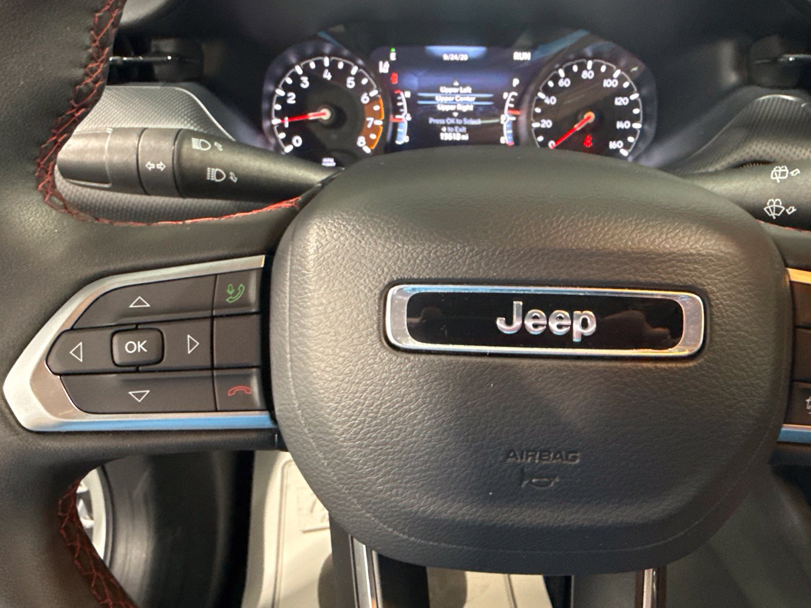 Used 2026 Jeep Compass Trailhawk AWD/4WD image 40