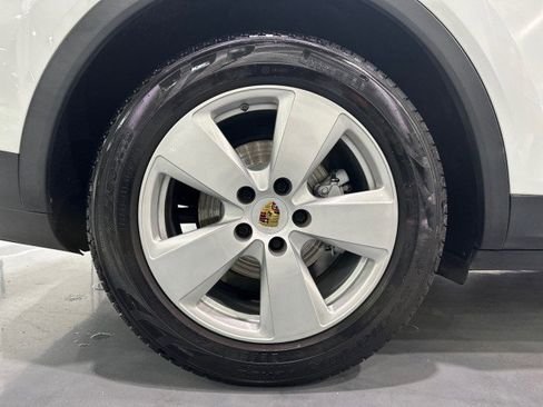 Used 2019 Porsche Cayenne AWD/4WD image 9