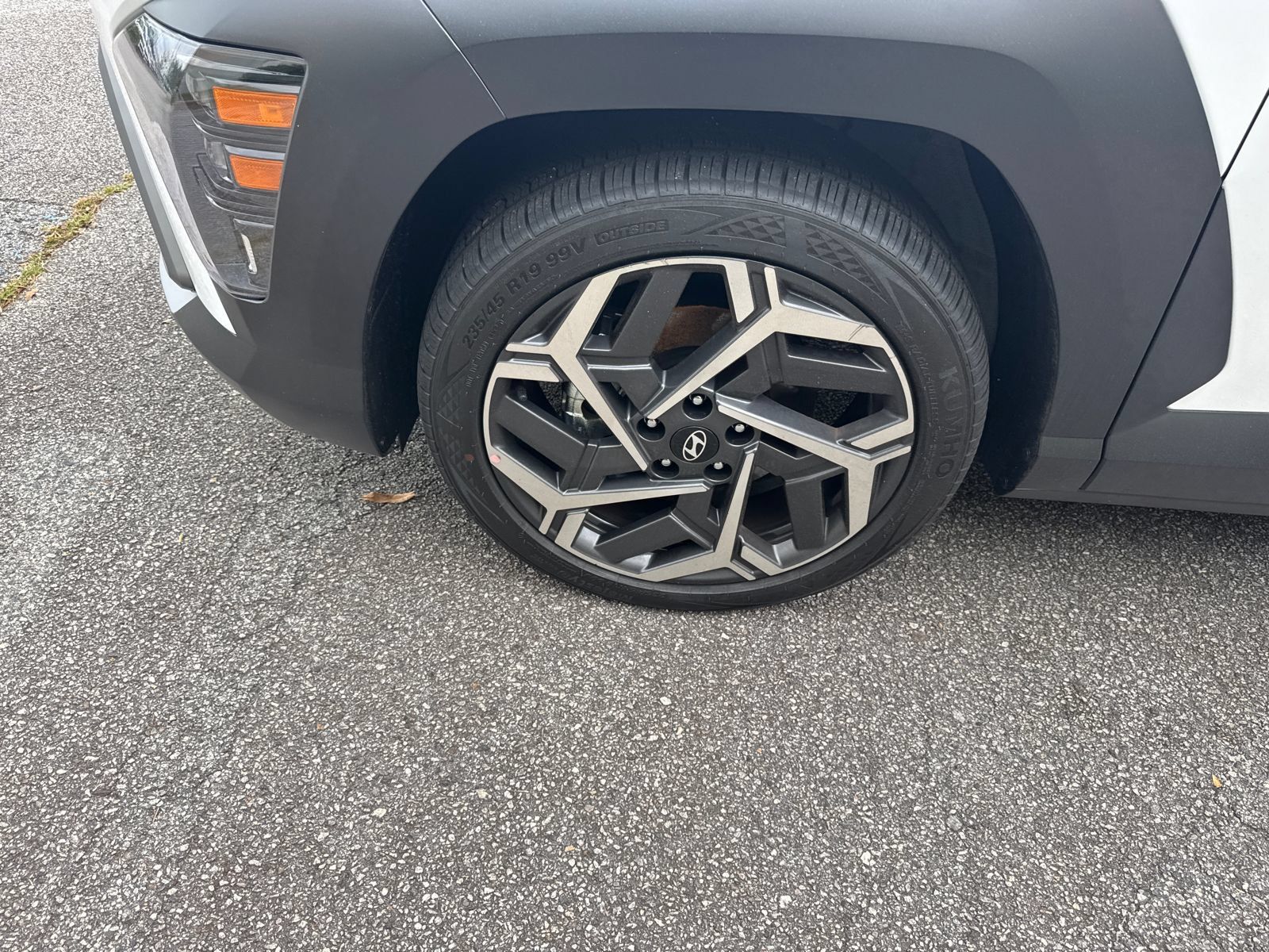 Used 2026 Hyundai Kona SEL Premium FWD image 11