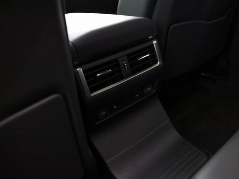 Used 2025 Lexus GX 550 image 18