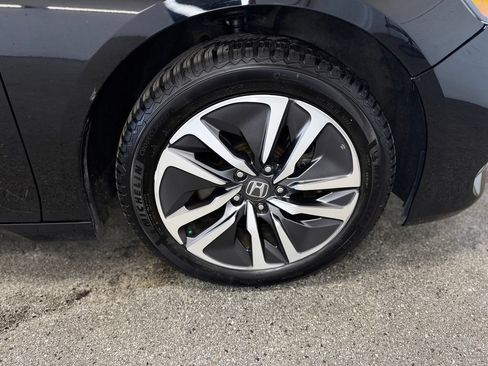 Used 2019 Honda Accord EX image 28