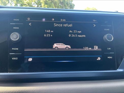 Used 2023 Volkswagen Taos SE w/ Panoramic Sunroof Package FWD image 35