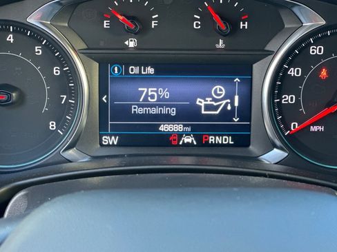 Used 2023 Chevrolet Equinox LT w/ Driver Convenience Package image 27