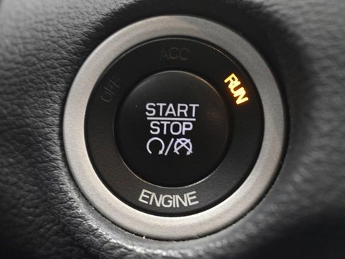 Used 2015 Chrysler 200 S w/ Navigation & Sound Group I image 45