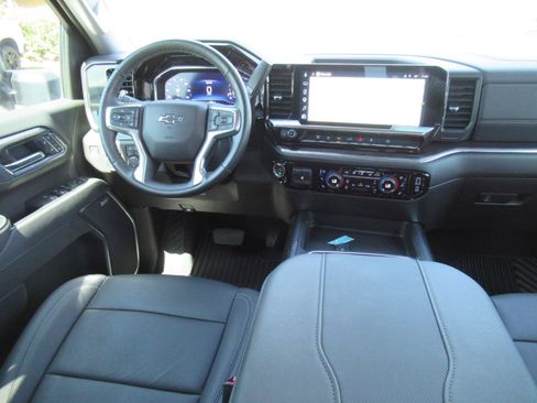 Used 2025 Chevrolet Silverado 2500 LTZ w/ Trail Boss Package AWD/4WD image 13