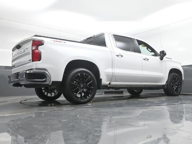 Used 2023 Chevrolet Silverado 1500 LTZ w/ LTZ Convenience Package II AWD/4WD image 36