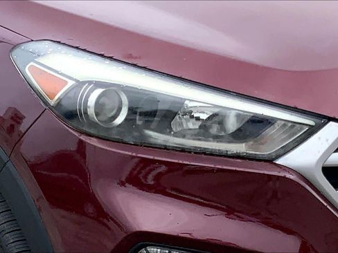 Used 2018 Hyundai Tucson Value w/ Cargo Package FWD image 25