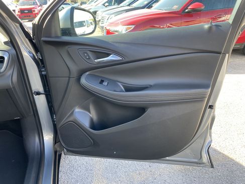 Used 2025 Buick Encore GX Preferred FWD image 24