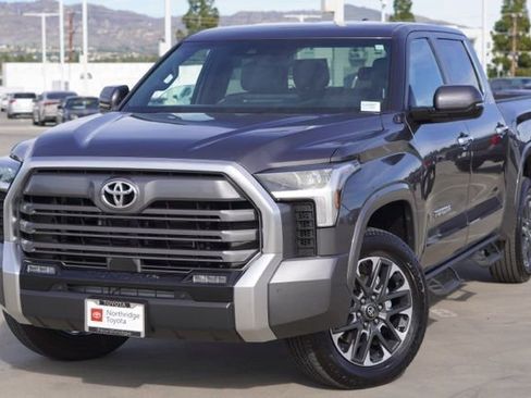 Used 2025 Toyota Tundra Limited image 4