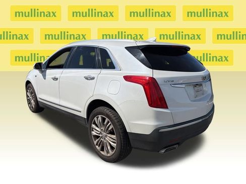 Used 2017 Cadillac XT5 Premium Luxury image 8
