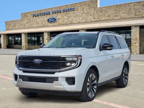 New 2026 Ford Expedition Platinum w/ Driver's Package AWD/4WD image 2