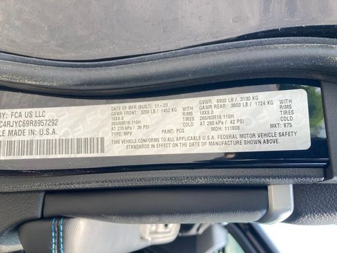 New 2024 Jeep Grand Cherokee Trailhawk w/ Luxury Tech Group III image 23