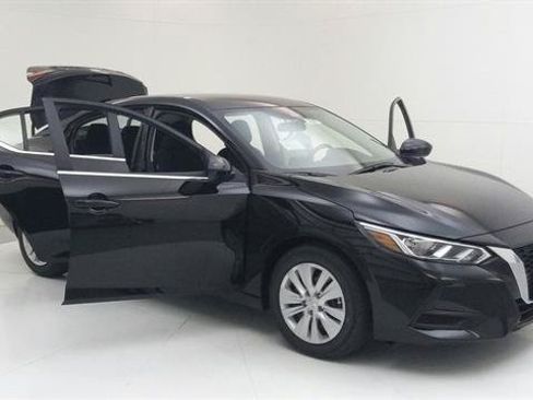 Used 2023 Nissan Sentra S FWD image 9