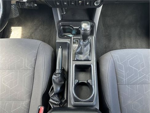 Used 2016 Toyota Tacoma TRD Sport w/ Premium & Technology Package AWD/4WD image 26
