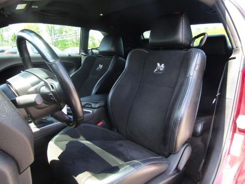 Used 2018 Dodge Challenger R/T Scat Pack RWD image 12