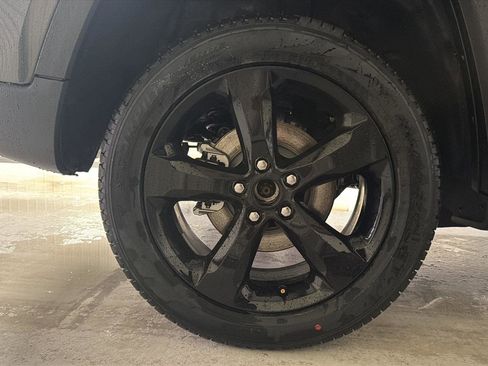 New 2026 Jeep Grand Cherokee Limited w/ Limited Altitude Package image 12