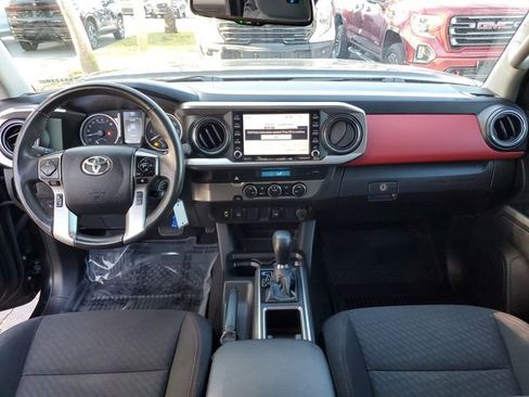 Used 2022 Toyota Tacoma SR5 image 12