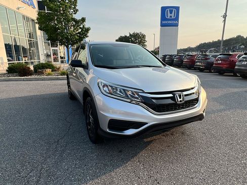 Used 2016 Honda CR-V SE image 2