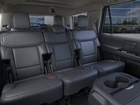 New 2026 Ford Expedition Active AWD/4WD image 11