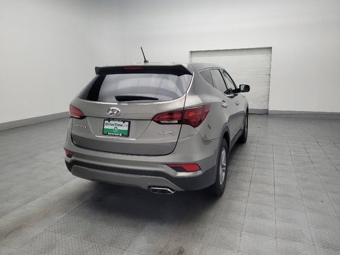 Used 2018 Hyundai Santa Fe Sport image 9