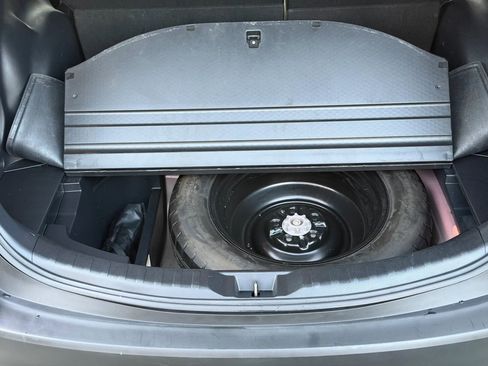 Used 2015 Toyota RAV4 XLE image 15