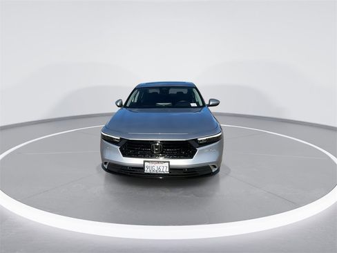 Used 2024 Honda Accord Touring image 5