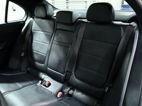 Used 2025 Mercedes-Benz C 300 4MATIC Sedan image 29