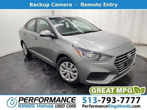 Used 2021 Hyundai Accent SE image 1