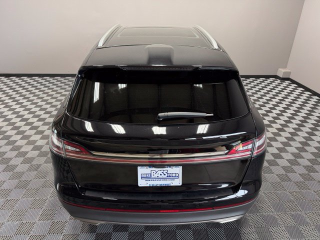Used 2023 Lincoln Nautilus Reserve AWD/4WD image 12