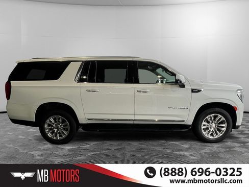 Used 2023 GMC Yukon XL SLT image 2