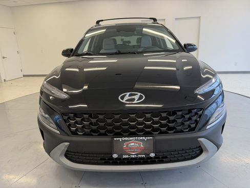 Used 2023 Hyundai Kona SEL image 2