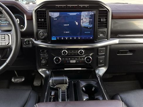 Used 2022 Ford F150 Lariat image 16