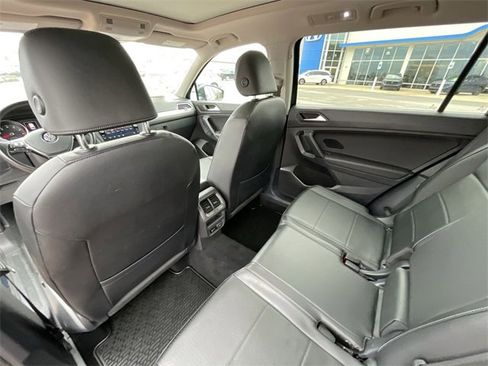 Used 2019 Volkswagen Tiguan SE image 20