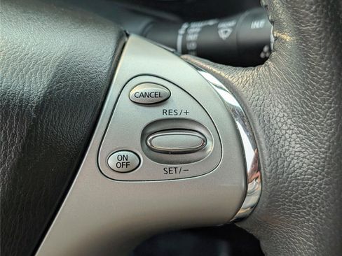 Used 2018 Nissan Murano SV AWD/4WD image 21