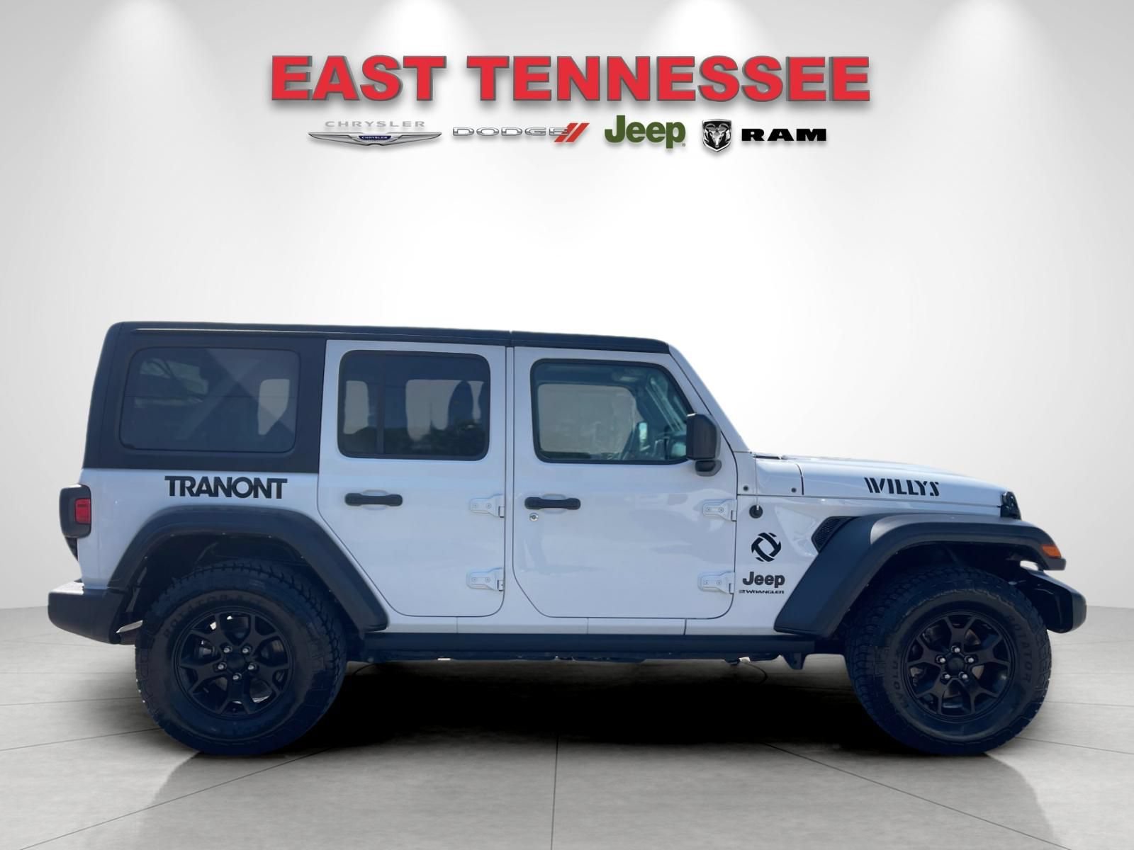 Used 2023 Jeep Wrangler Unlimited Sport AWD/4WD image 2