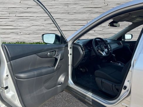 Used 2020 Nissan Rogue S AWD/4WD image 16