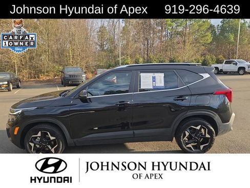 Used 2024 Kia Seltos EX image 18