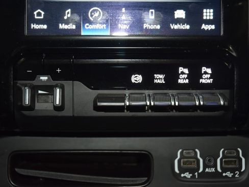 Used 2022 RAM 2500 Limited AWD/4WD image 38