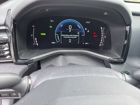 Used 2025 Toyota Camry LE w/ Convenience Package FWD image 6