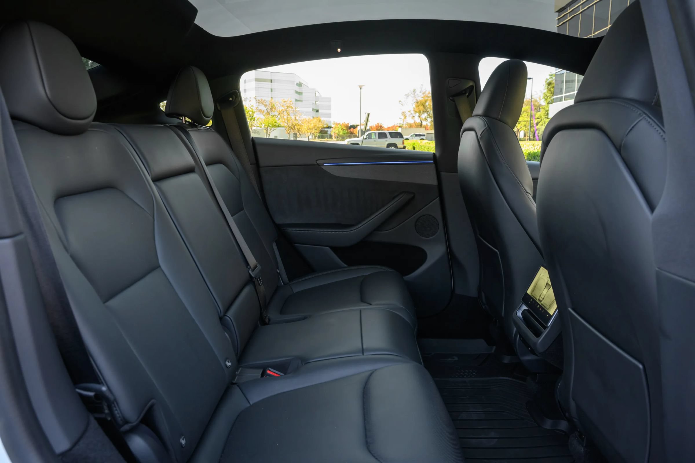 Used 2026 Tesla Model Y Long Range AWD/4WD image 29