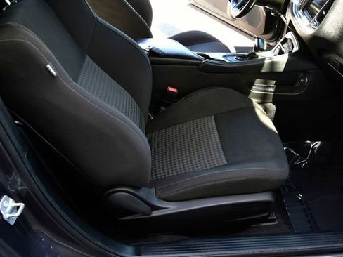Used 2022 Dodge Challenger GT AWD/4WD image 11