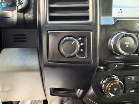 Used 2017 Ford F150 XL w/ Equipment Group 101A Mid AWD/4WD image 25