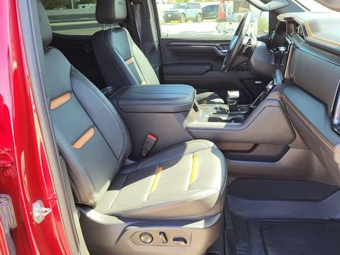 Used 2024 GMC Sierra 1500 AT4 w/ Technology Package image 27