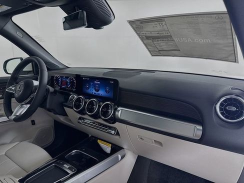 New 2026 Mercedes-Benz GLB 250 4MATIC image 28