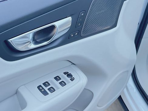 New 2026 Volvo XC60 B5 Ultra w/ Protection Package Premier image 15