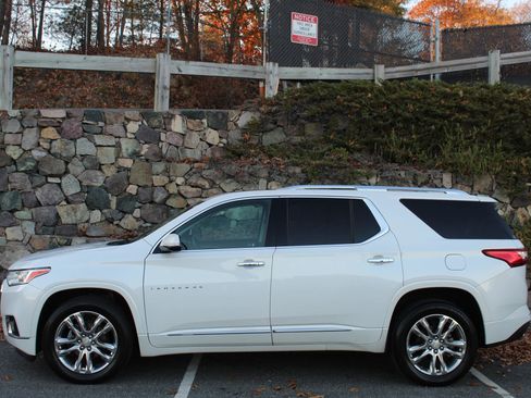 Used 2020 Chevrolet Traverse High Country image 6